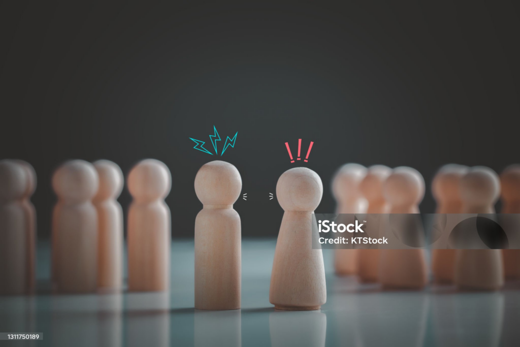 전기차 충전 갈등을 분석해보았습니다.